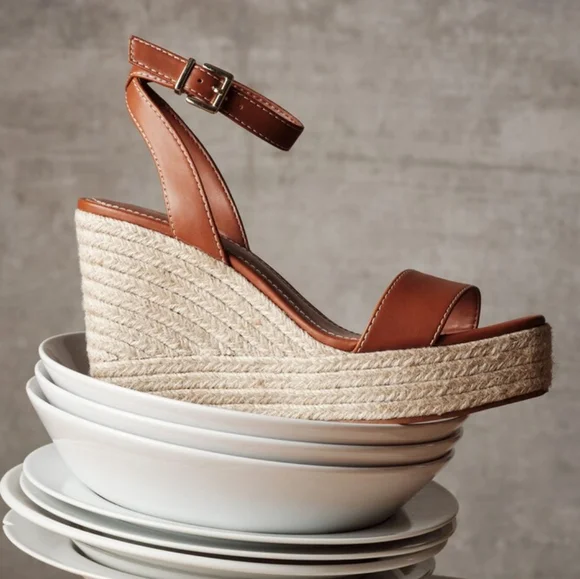 🔥Last 1🔥 Mango Wedge buckle sandals - Picture 1 of 6